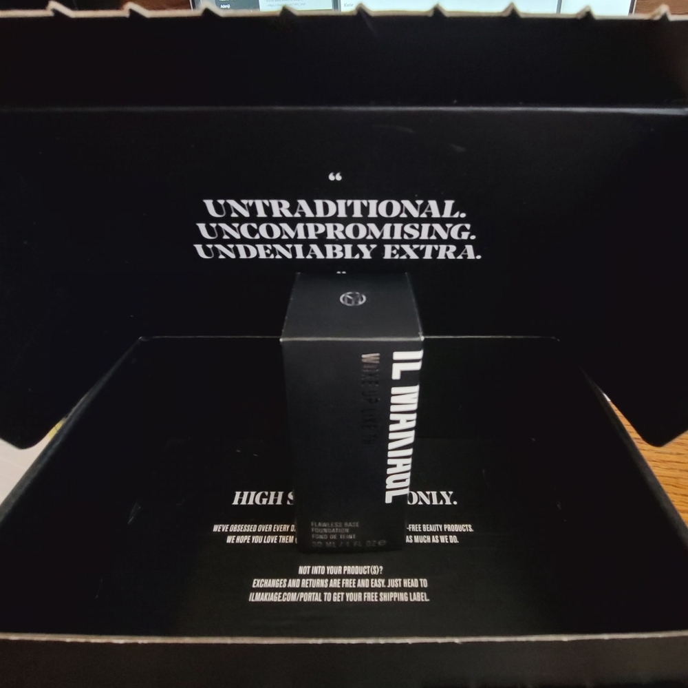 IL MAKIAGE Flawless Base Foundation CL 035